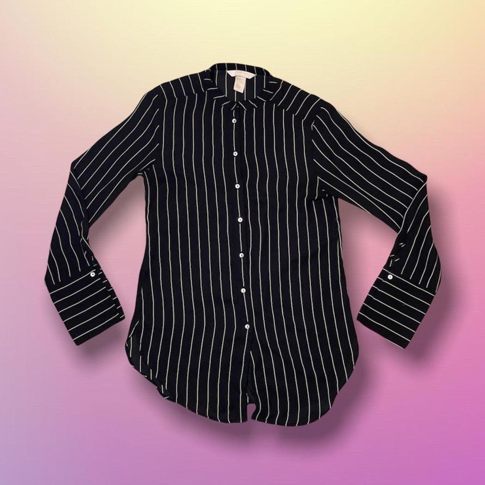 H&M black-and-white pinstripe buttonup
